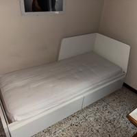 Letto IKEA FLEKKE