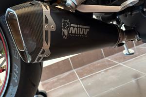 Scarico triumph 765