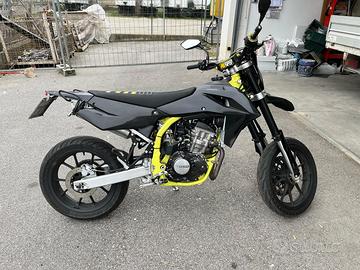 SWM 125 cc SM