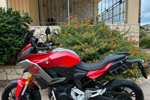 BMW F900 XR