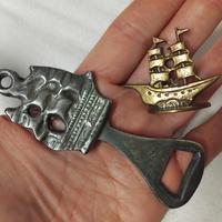 VECCHIO APRIBOTTIGLIE CAVATAPPI E VELIERO OTTONE 