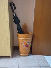 portaombrelli in legno