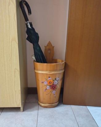 portaombrelli in legno