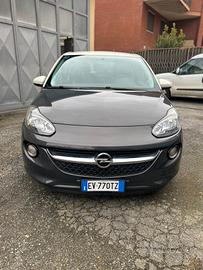 Opel Adam 1.2 70 CV White/Black Link