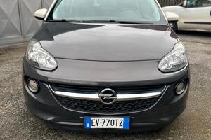 Opel Adam 1.2 70 CV White/Black Link