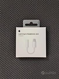 Apple adattatore A1749 originale sigillato.