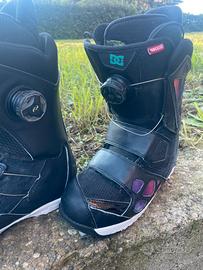 Scarpone snowboard DC bambino/donna