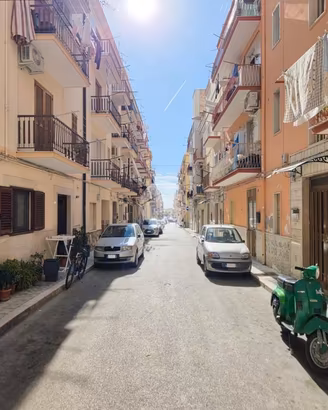 4 LOCALI A MANFREDONIA