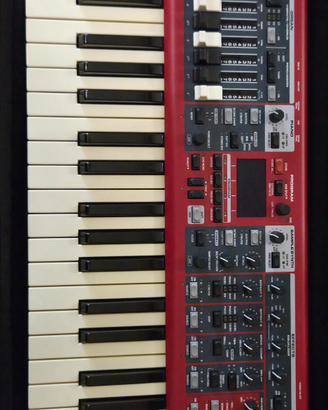 Nord Electro 6D 61 e  accessori