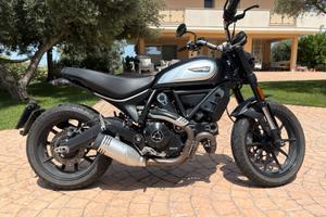 Ducati scrambler icon dark 800 - 2020- 9900 km