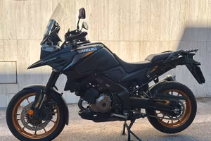 Suzuki V Strom DL 1050 SE