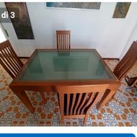 Tavolo con 4 sedie