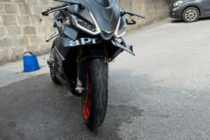 aprilia rs660