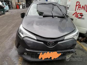 Toyota C-HR Anno 2017 Per Ricambi