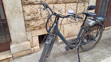 Bicicletta a pedalata assistita ATALA