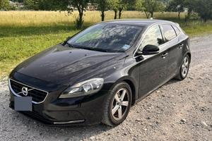 Volvo V40 D3 2.0 Geartronic Momentum