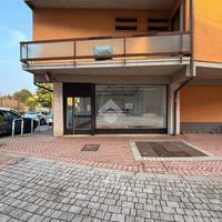 NEGOZIO A DESENZANO DEL GARDA