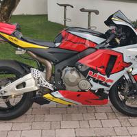 Honda cbr 600 rr 