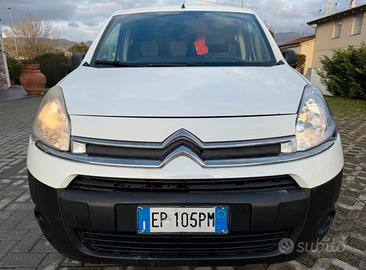 Furgone 3 Posti Citroen Berlingo