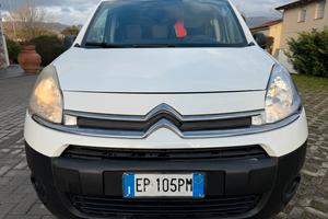 Furgone 3 Posti Citroen Berlingo