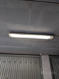 Stock  Plafoniere Stagne da Garage Officina IP65