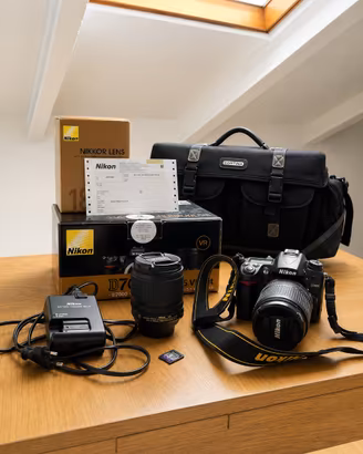 Nikon D7000 Kit Completo + 2 Obiettivi VR + borsa