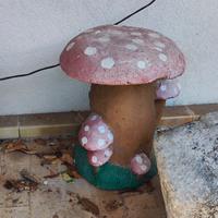 6 funghi in cemento per giardino 