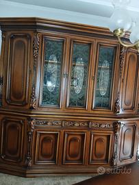 sala completa di tavolo e 6 sedie 