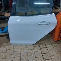 Portiera post sx peugeot 208