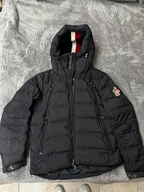 Moncler Camurac Taglia 3 Pari al Nuovo