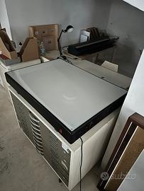 Tavolo retro illuminato architettura