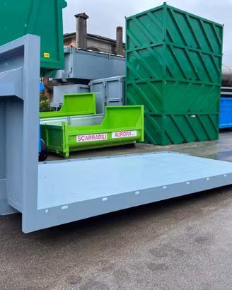 CONTAINER A PIANALE SENZA SPONDE CON CODA A ZER