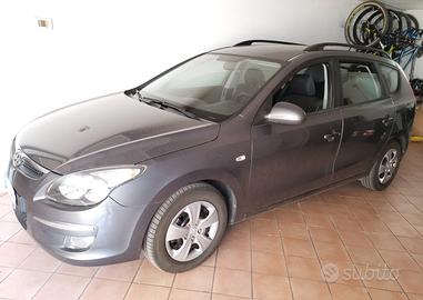 Hyundai i30 CW 1.6 CRDI