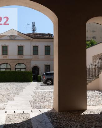 PRESTIGIOSO AMPIO BICAMERE di Mq. 174 nel CUORE DI
