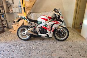 honda cbr 1000rr 
