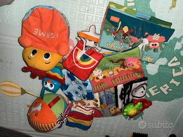 Libri di stoffa e sonagli