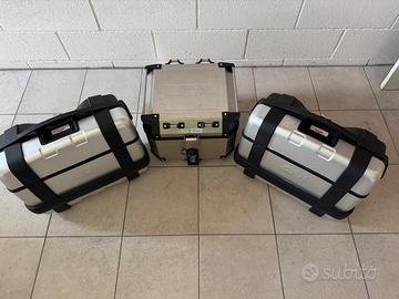 Tris Valigie Givi Trekker