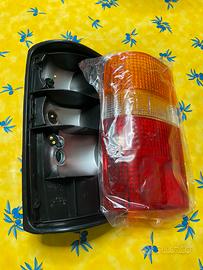 Fanale posteriore toyota hilux volkswagen taro