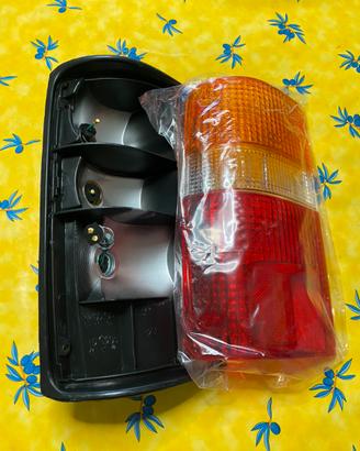 Fanale posteriore toyota hilux volkswagen taro