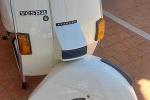 Vespa PX150E Arcobaleno targa Roma 47