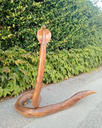 Scultura di Serpente in legno di Faggio