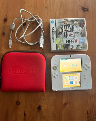 Nintendo 2DS + Fifa 11