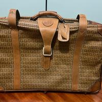 valigia vintage Fendi con monogramma FF