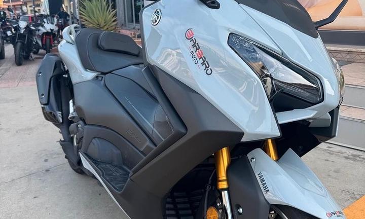 Yamaha T Max 560 abs tech 2025
