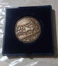 Medaglia riproduzione vintage quadriga +Lucio Vero