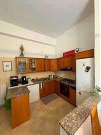 Cucina in legno chiaro