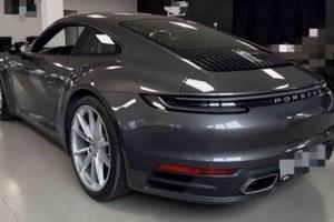PORSCHE 911 Carrera 992