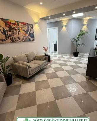 Immobile di 250 m² con più di 5 locali a Guidonia 
