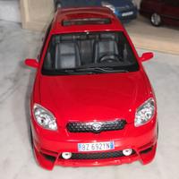 TOYOTA MATRIX (2003), 1/18 YAT MING