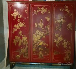 armadio rosso-oro laccato